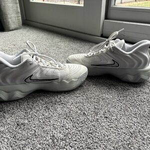 Nike Giannis Immortality 4 basketball sneakers